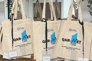 QAR-Net Care tote bags